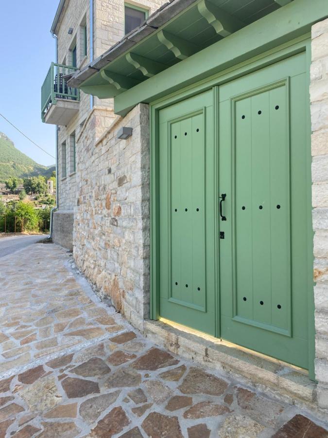 Aristi Boutique Stonehouse With Attic 아파트 외부 사진