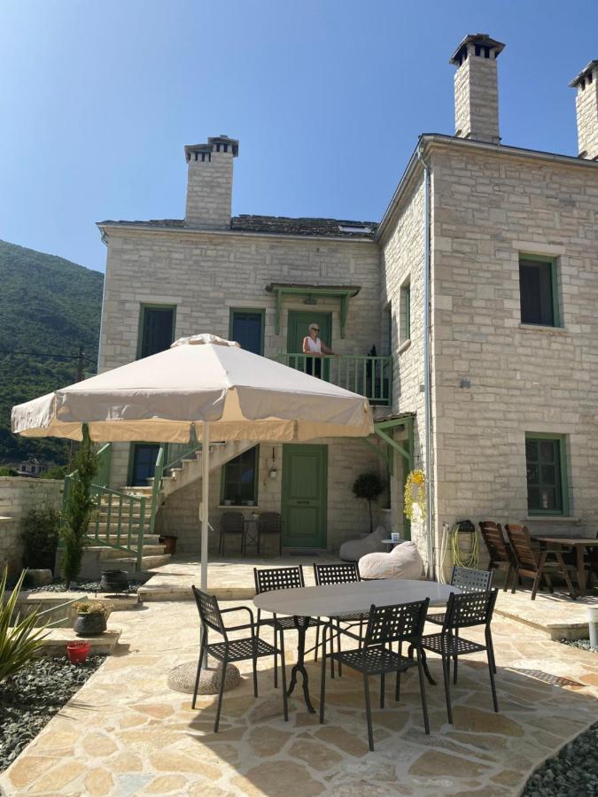 Aristi Boutique Stonehouse With Attic 아파트 외부 사진